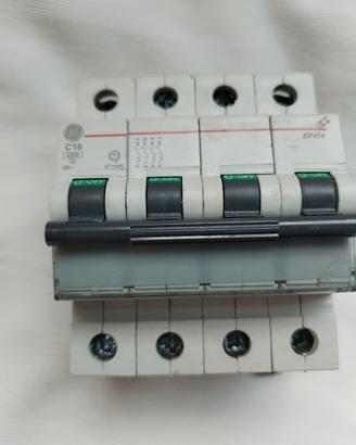 interruttore magnetotermico differenziale trifase 
