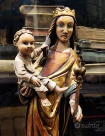 Antica Madonna del giglio