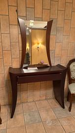 Ingresso moderno con specchio