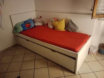letto singolo con secondo letto a scomparsa 
