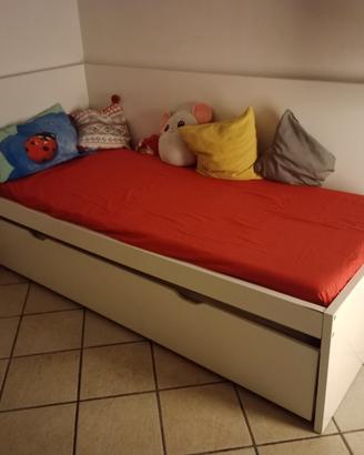 letto singolo con secondo letto a scomparsa 