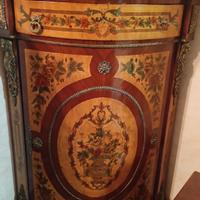 Mobile di antiquariato 