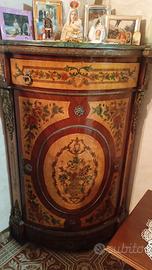 Mobile di antiquariato 