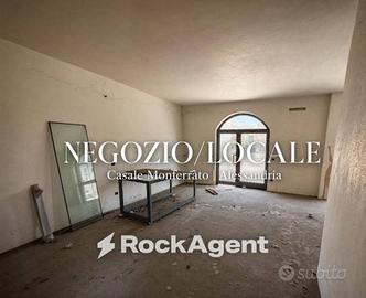 Immobile di 83 m² con 1 locale a Casale Monferrato