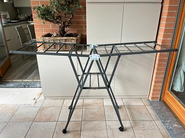 Stendipanni in carbonio