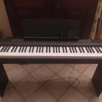 Yamaha P-105 Digital Piano