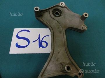 Staffa supporto ruota superiore piaggio x9 250 evo