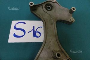 Staffa supporto ruota superiore piaggio x9 250 evo