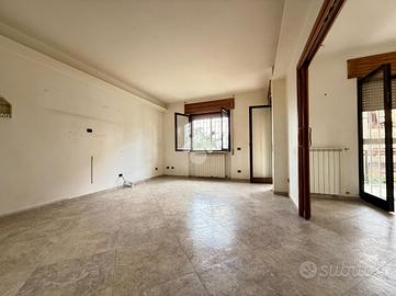 4 LOCALI A SAN SEBASTIANO AL VESUVIO