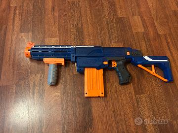 Nerf  Elite Retaliator + accessori