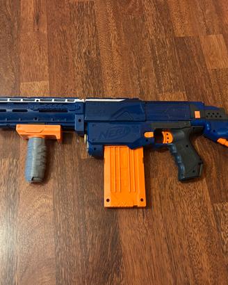 Nerf  Elite Retaliator + accessori