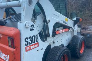 Minipala bobcat s300 h 2600 ore