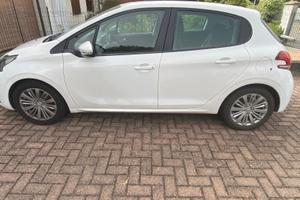 peugeot usata