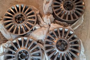 Cerchi in lega Fiat 500 da 15 pollici