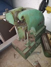 PUNZONATRICE E ANGOLARE