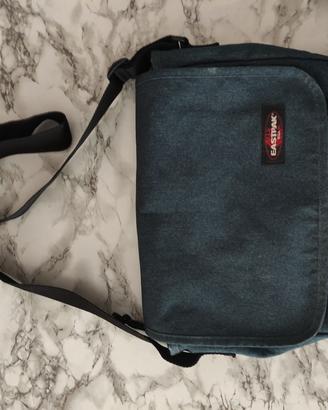 Borsa tracolla Eastpak