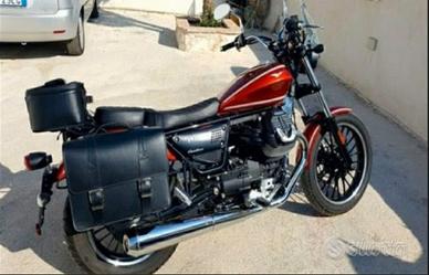 Moto Guzzi V9 Roamer rara rosso mandello