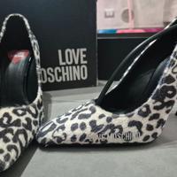decollete moschino