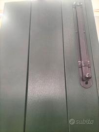 scuro balcone in PVC verde 