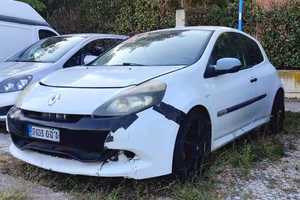 RENAULT CLIO RS