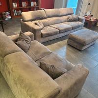 Due divani in microfibra