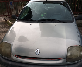 Vendessi auto con 178000 km