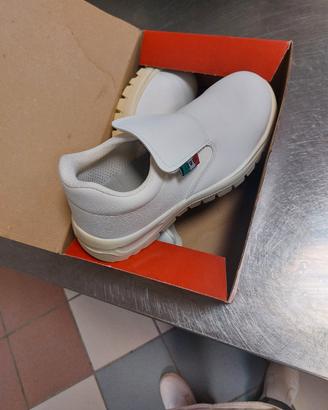 scarpa da cucina