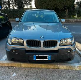 BMW X3 2.0i benzina 4X4.
