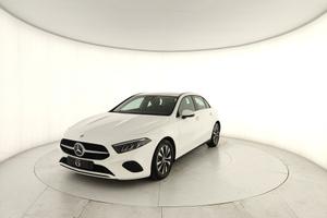 MERCEDES-BENZ A 180 d Advanced auto
