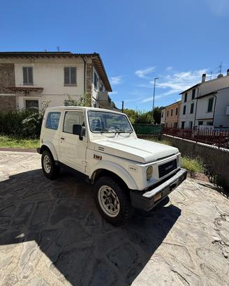 Suzuki Samurai Sj410