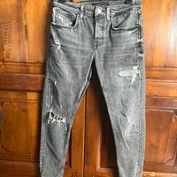 Jeans con strappi