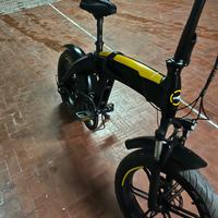 Bici elettrica Ducati Scrabler sport