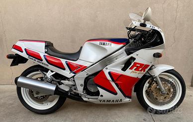 Yamaha FZR 1000 - 1988