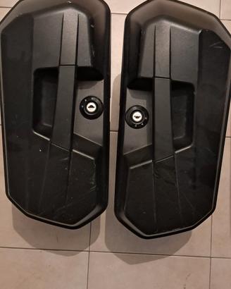 Borse laterali moto. Givi