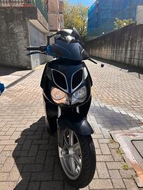 Aprilia sportcity 125 E2 2006