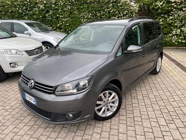 Volkswagen Touran 1.6 TDI Comfortline UNICO PROPIE