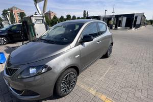 Lancia ypsilon 1.2 ecochic gold