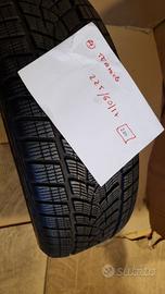 Pneumatici invernali Goodyear 225/60/17
