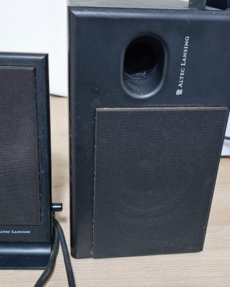 2 autoparlanti e subwoofer Altec leasing Vs 2121
