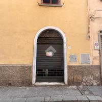 NEGOZIO A FIGLINE E INCISA VALDARNO