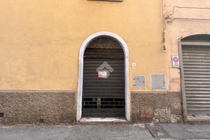 NEGOZIO A FIGLINE E INCISA VALDARNO