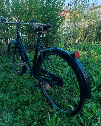 Bicicletta Bianchi con freni a bacchetta