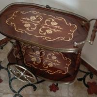Carrello bar vintage in legno intarsiato