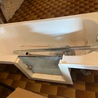 Vasca da bagno per anziani e disabili