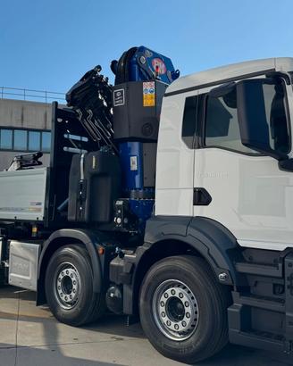 MAN 35.480 8x2 allestito con gru PM 58526 con Jib 