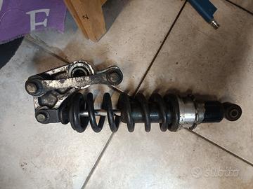 ammortizzatore posteriore Kawasaki kle 500