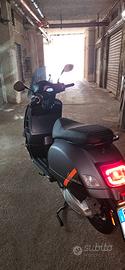 Vespa 300 gts super sport