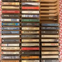 52 cassette musica + portacassette