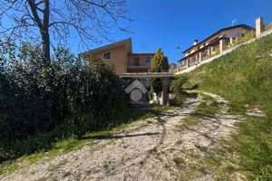 CASA INDIPENDENTE A CELLINO ATTANASIO