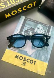 MOSCOT